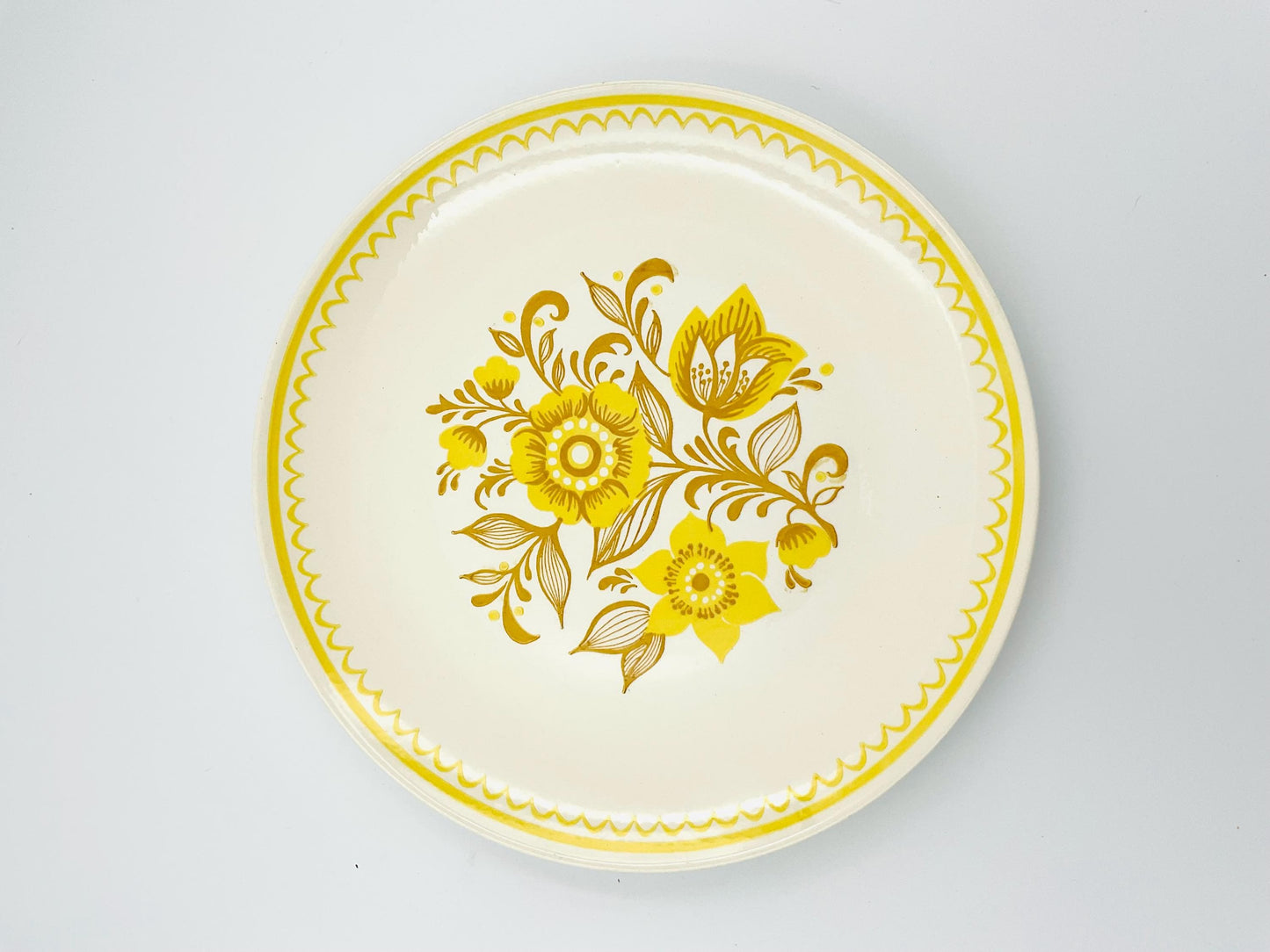 Vintage Royal China Cavalier Iron Stone Dinner Plate in Jubilee Pattern