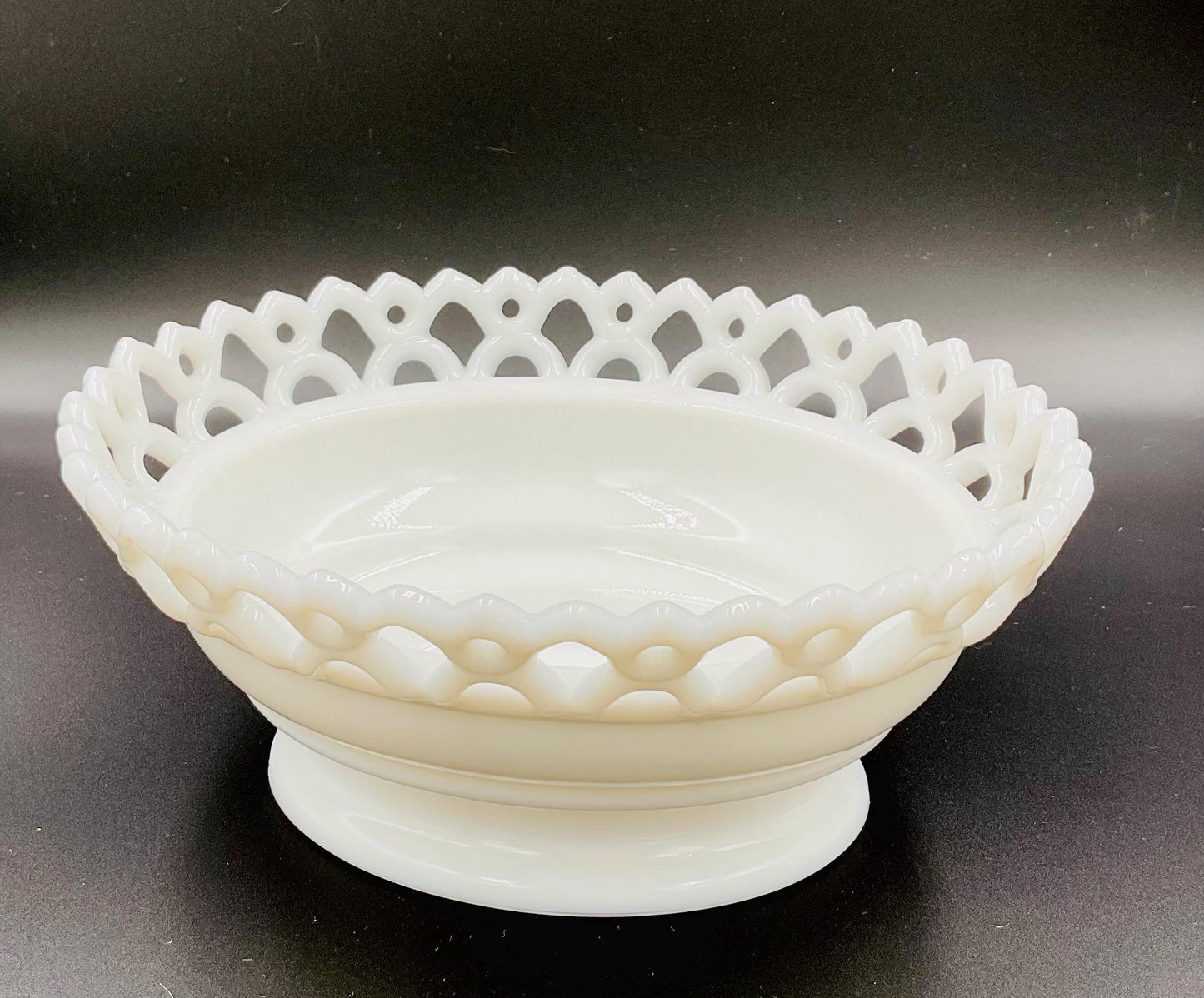 Vintage Westmoreland Milk Glass Lace Edge Bowl