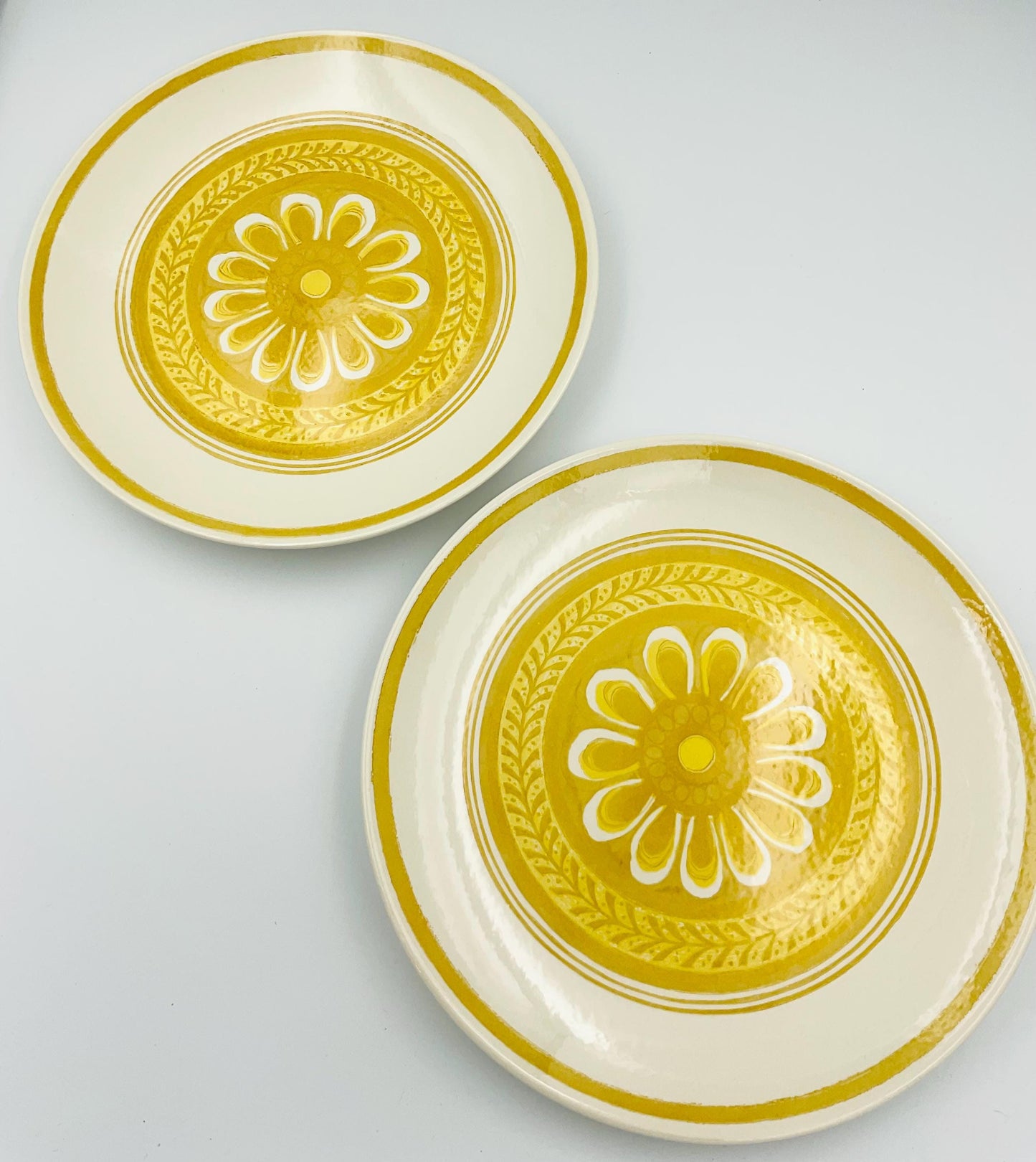 Royal China Cavalier Ironstone Casablanca Dinner Plate