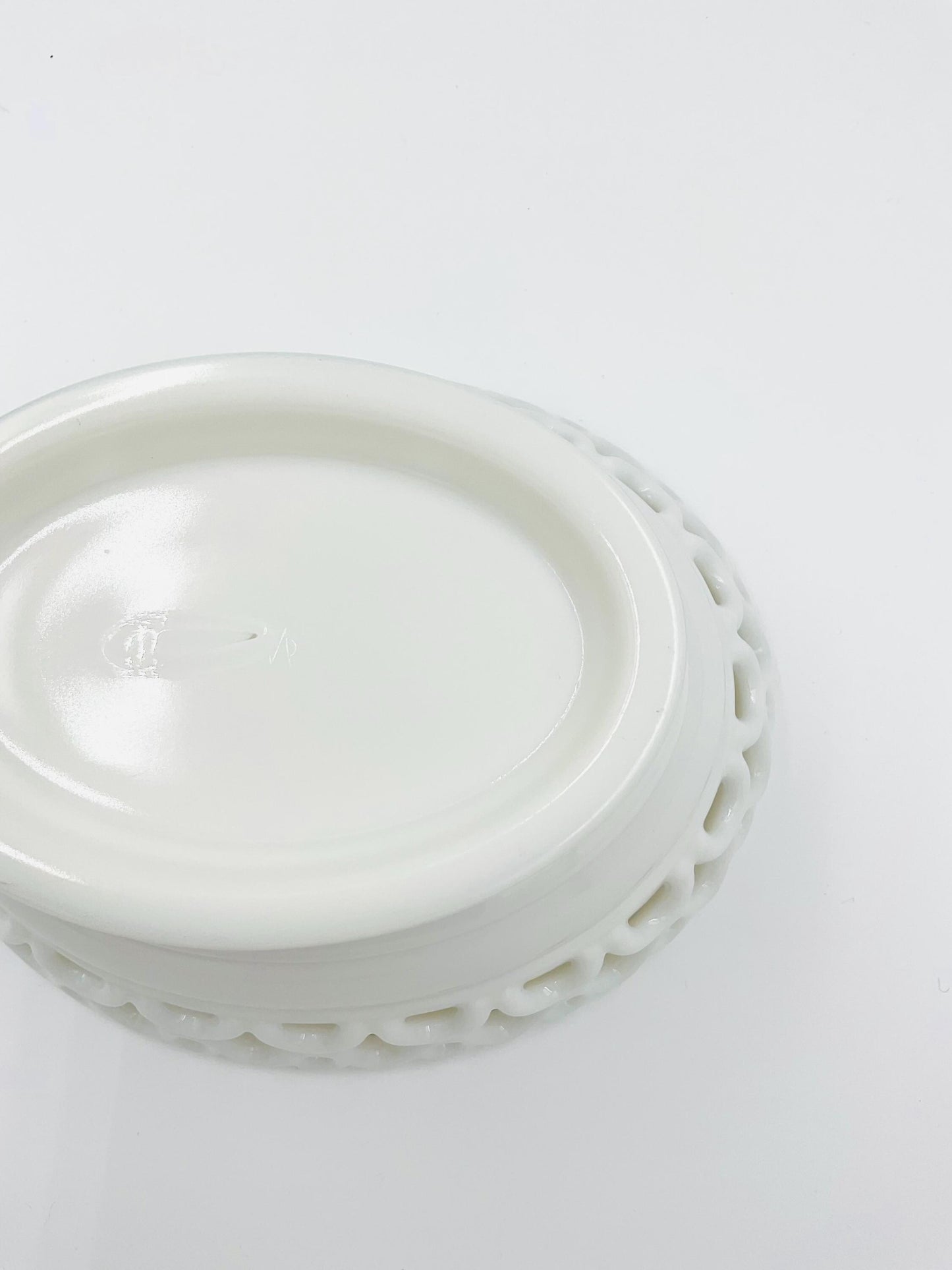 Vintage Westmoreland Milk Glass Lace Edge Bowl