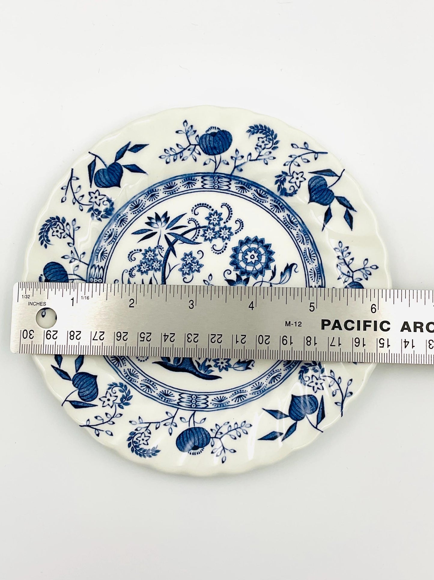 Johnson Brothers Nordic Pattern 6” Plate featuring a classic Blue Onion Design
