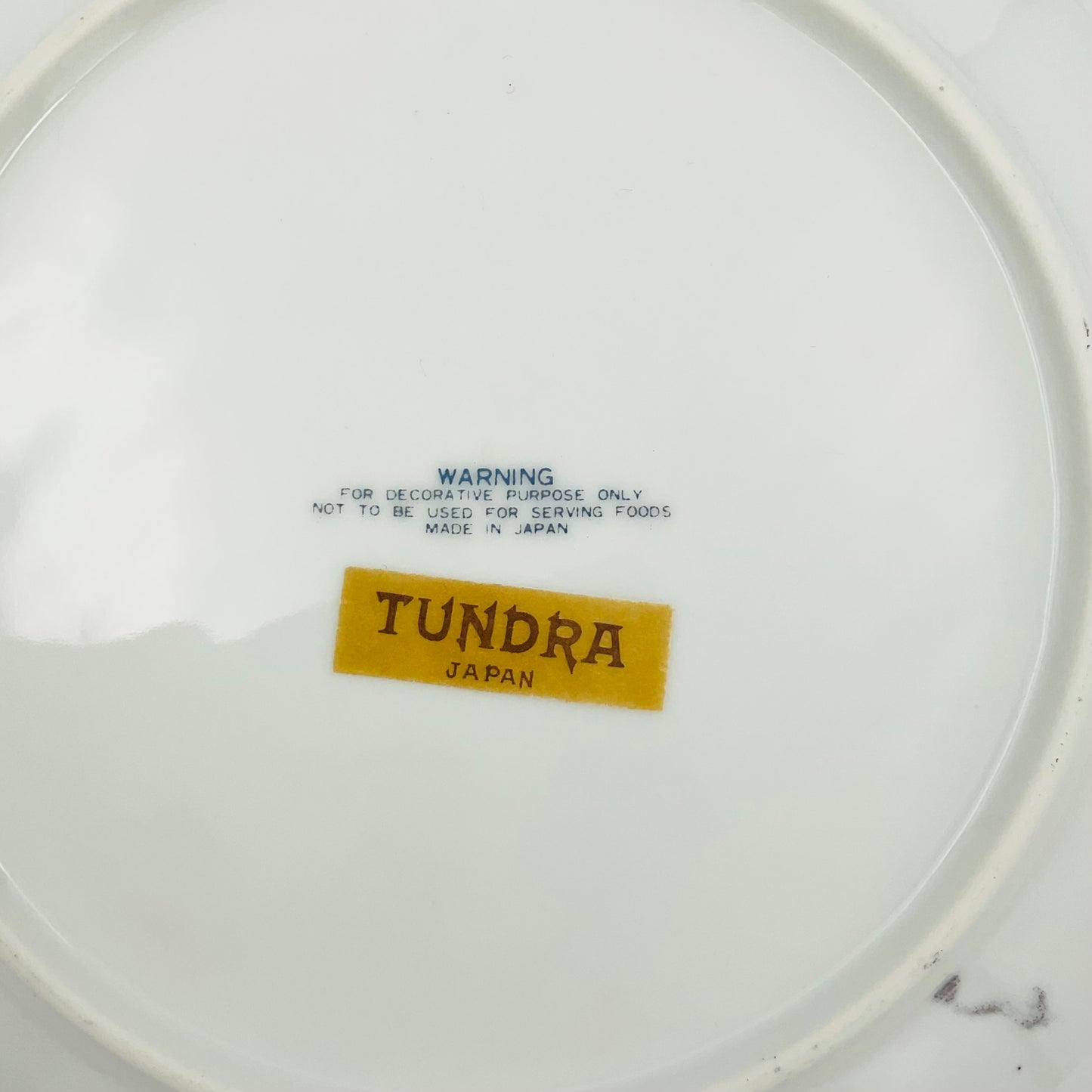 Vintage Currier & Ives “The Old Homestead in Winter” Collectible Plate