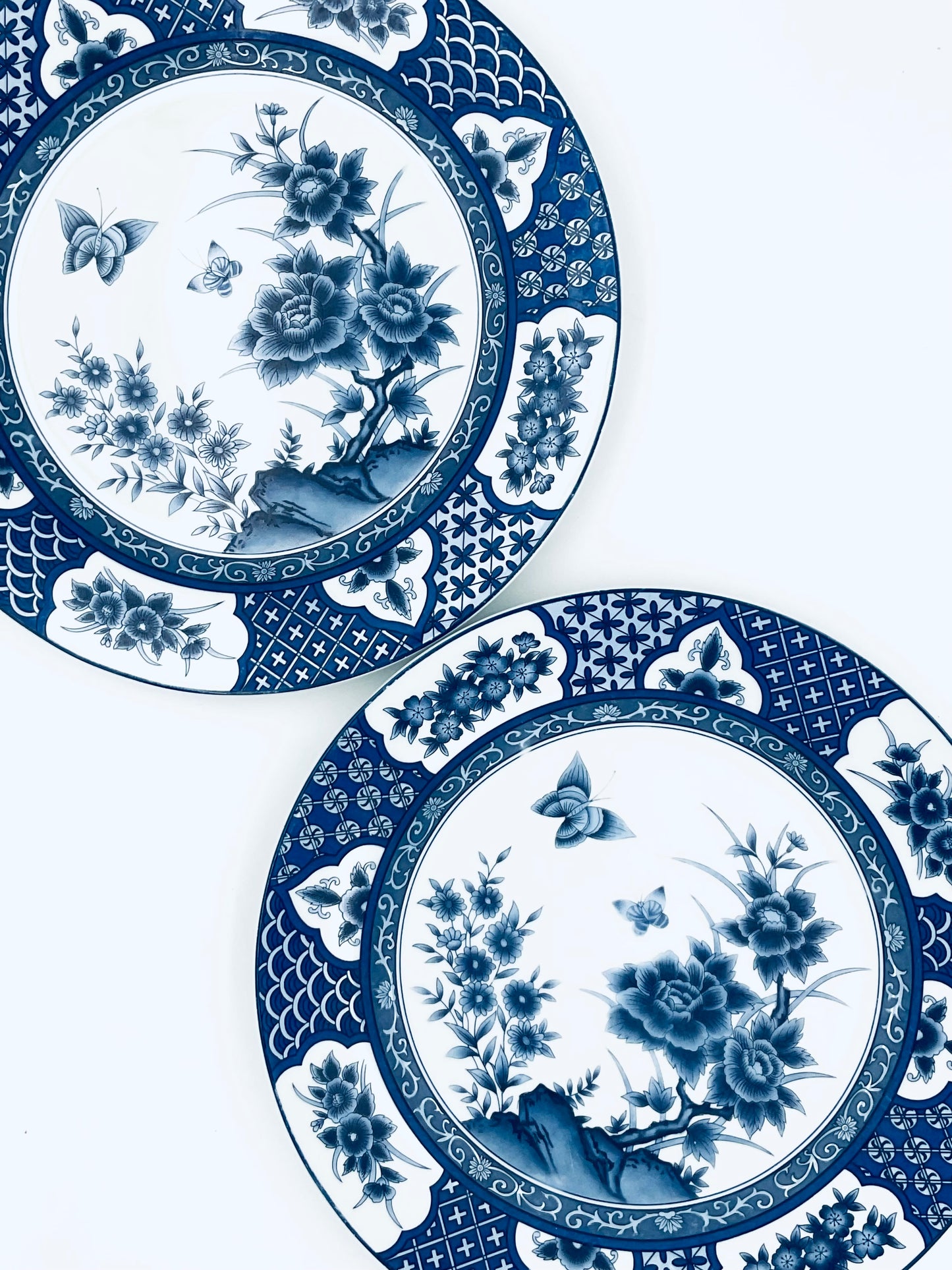 Vintage Imari Blossom Dinner Plate