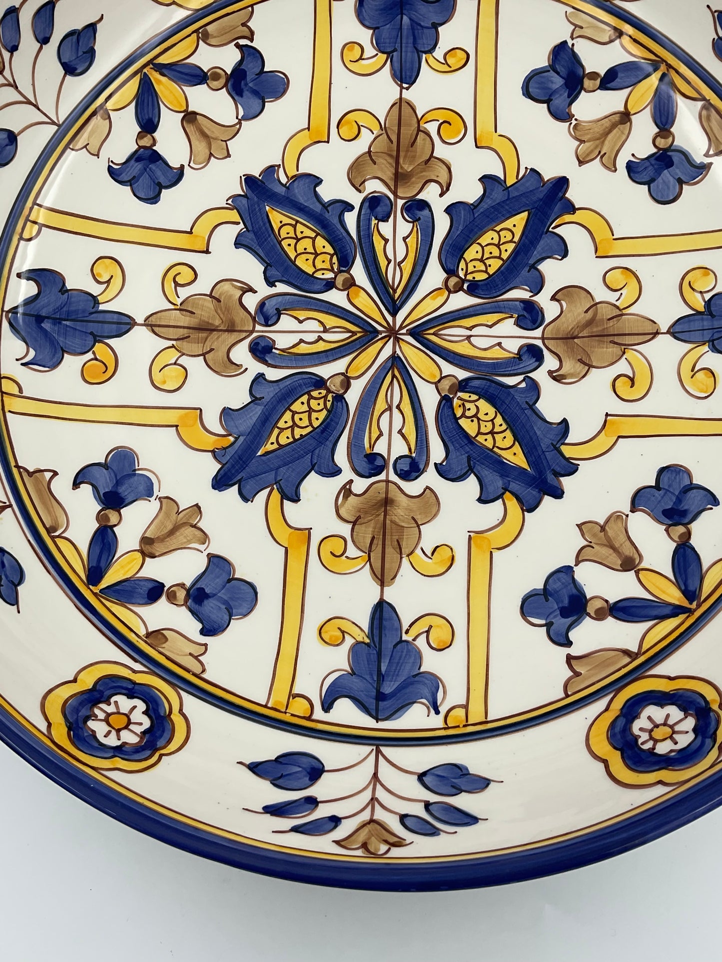 William Sonoma Nazari Hand-Painted Italian Ceramic Serving Bowl