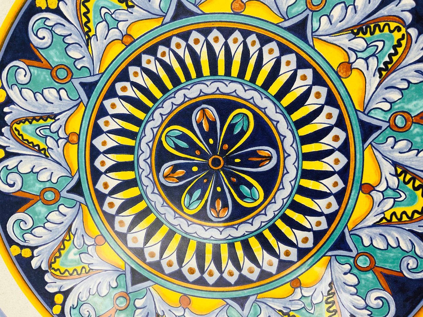 Vintage Ceramica Deruta Hand-Painted Italian Majolica Serving Bowl