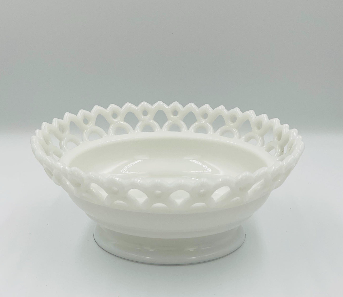 Vintage Westmoreland Milk Glass Lace Edge Bowl