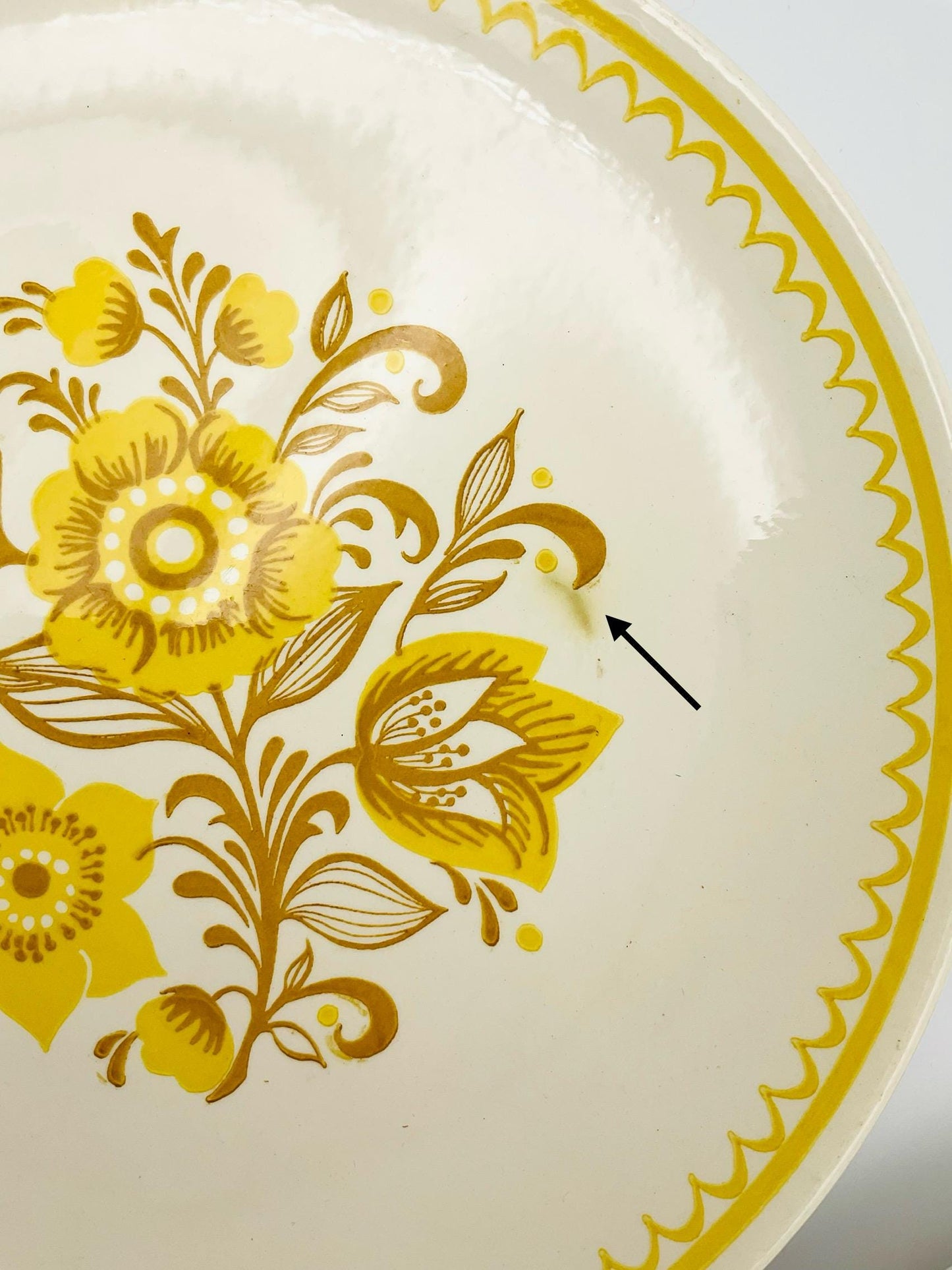 Vintage Royal China Cavalier Iron Stone Dinner Plate in Jubilee Pattern