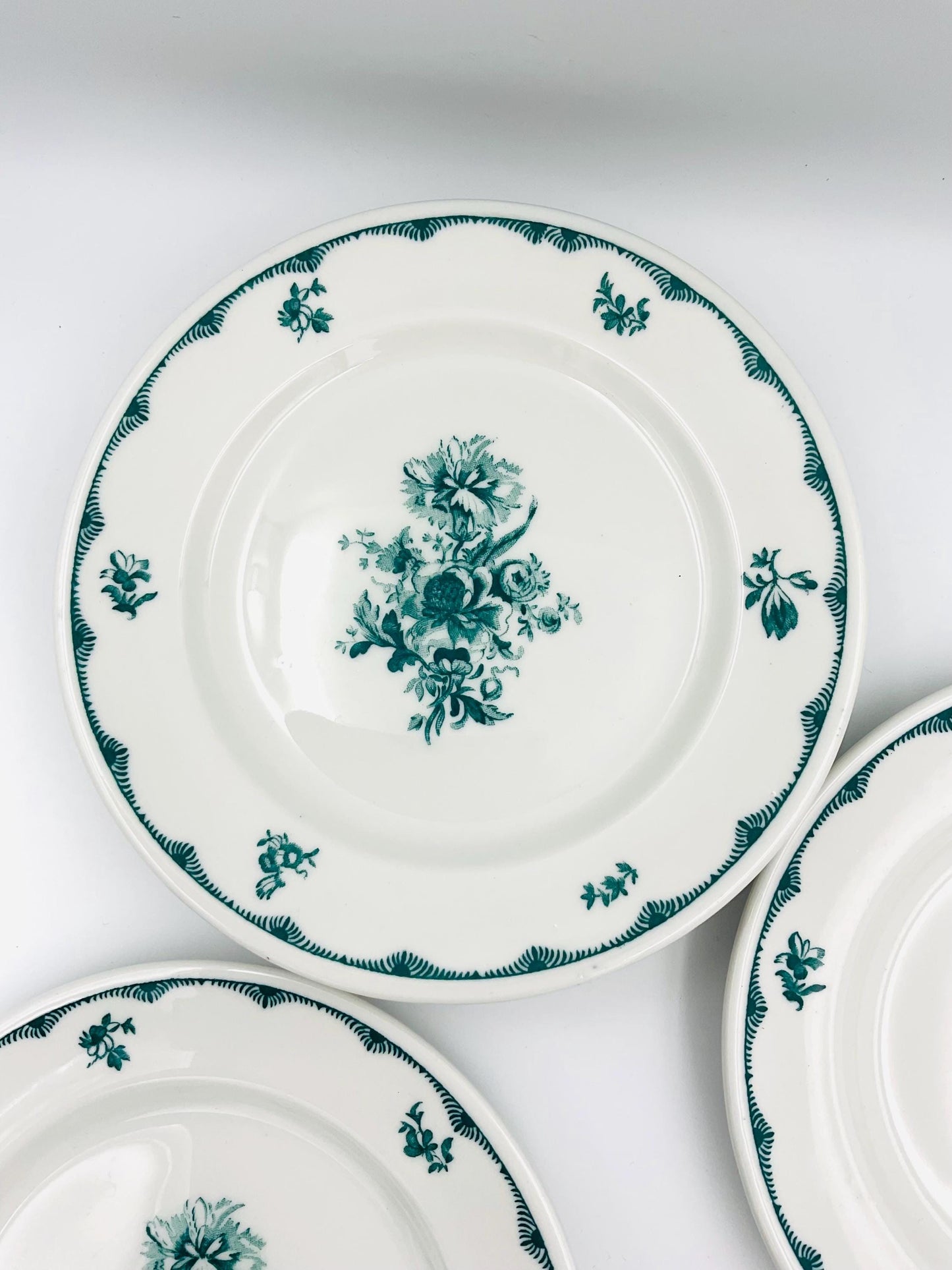 Macdonald & Gehm Green and White 7” Plate