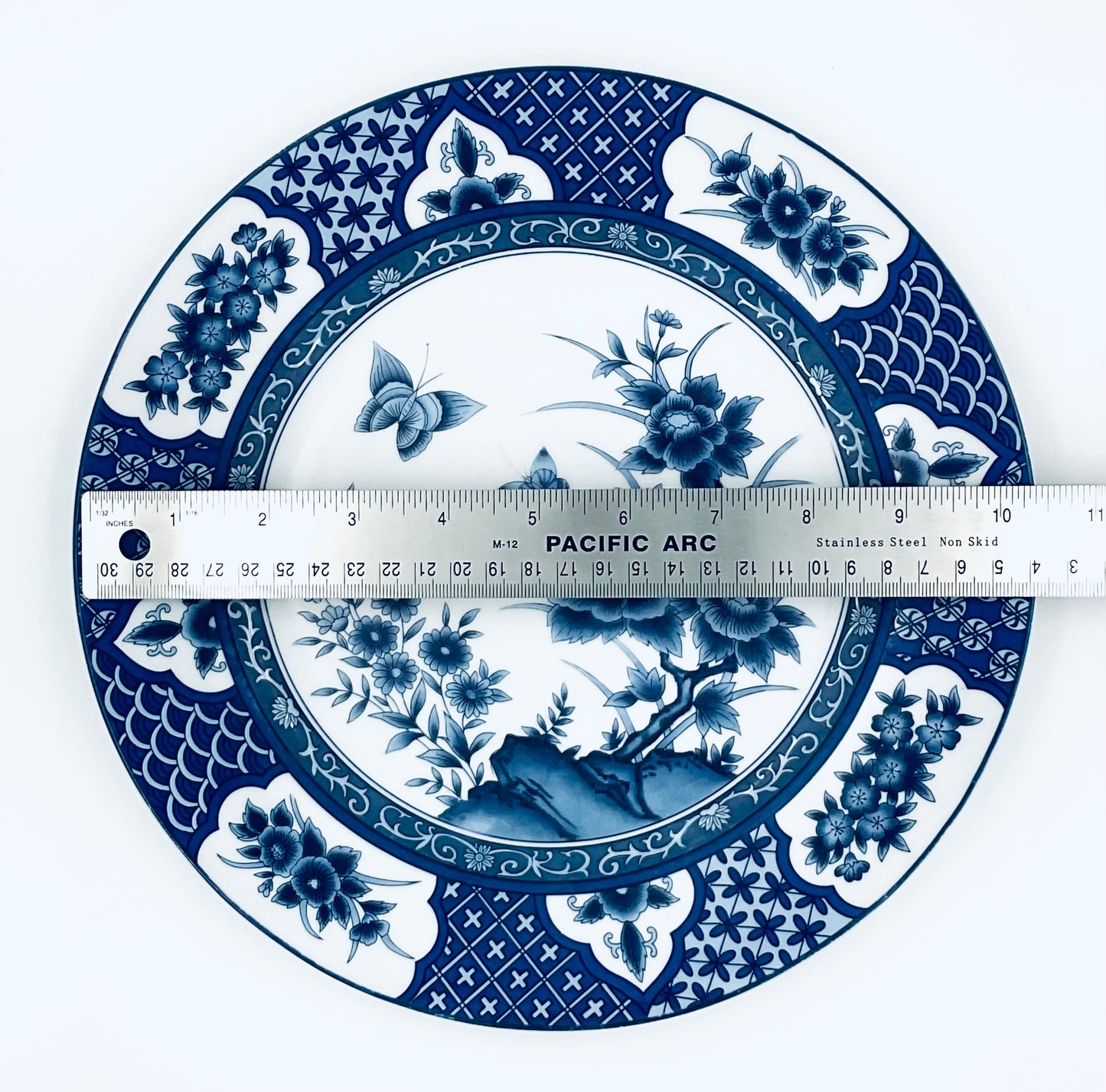 Vintage Imari Blossom Dinner Plate