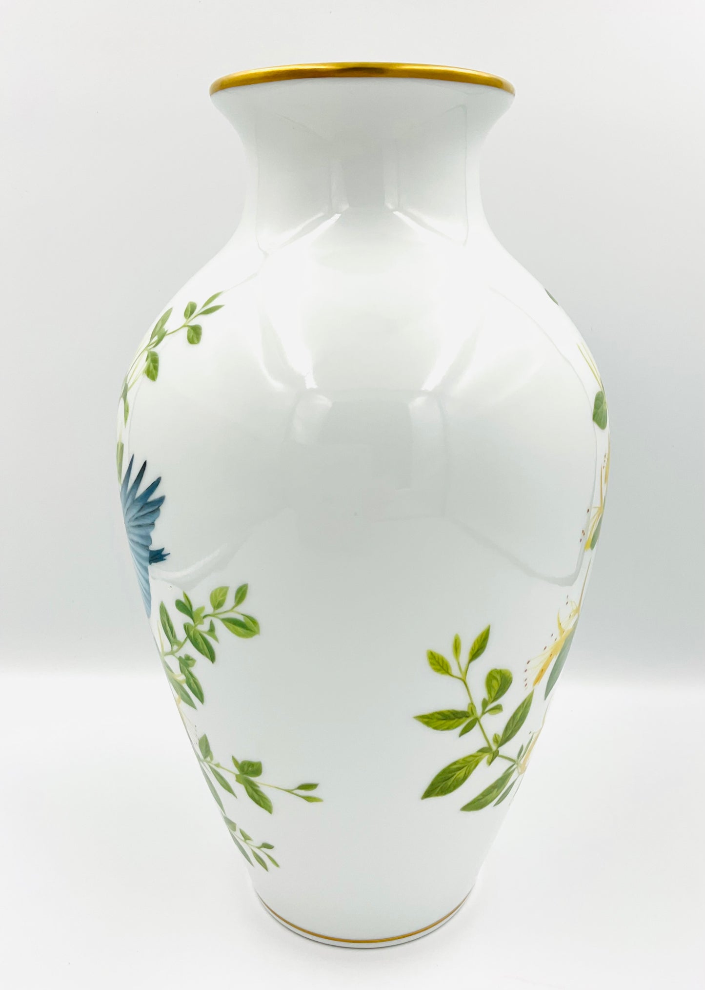 Vintage Franklin Mint The Bluebirds of Summer Vase