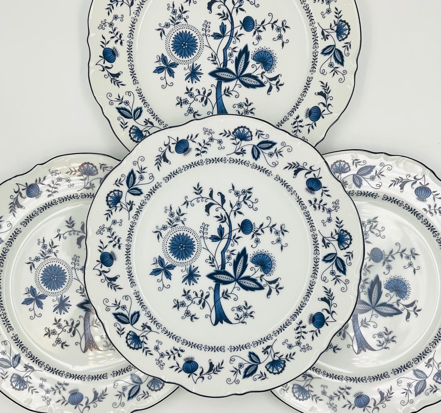 Vintage Sone China Dinner Plate in Blue Onion Pattern - Set of 4