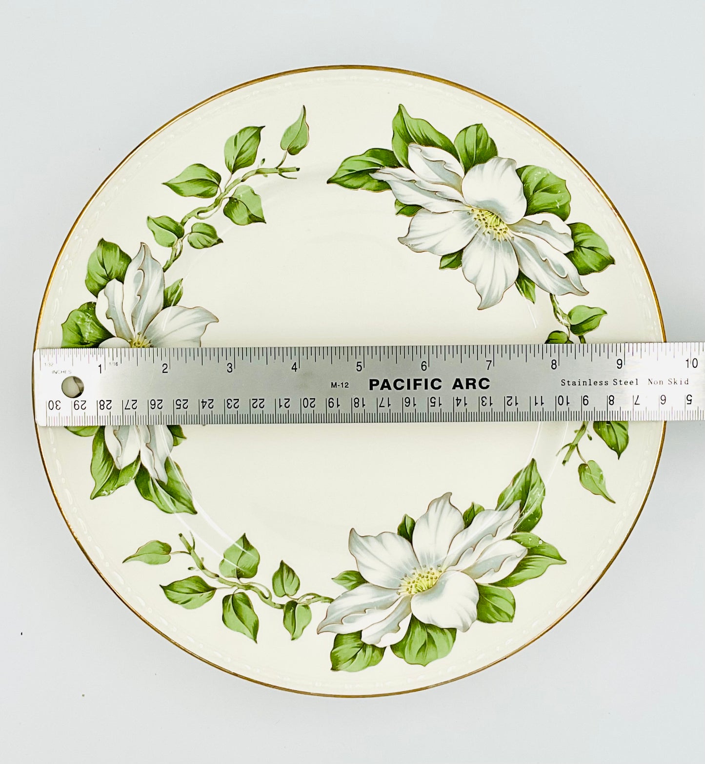 Vintage Homer Laughlin Eggshell Georgian Dinner Plates in Cotillion Pattern - Set of 2