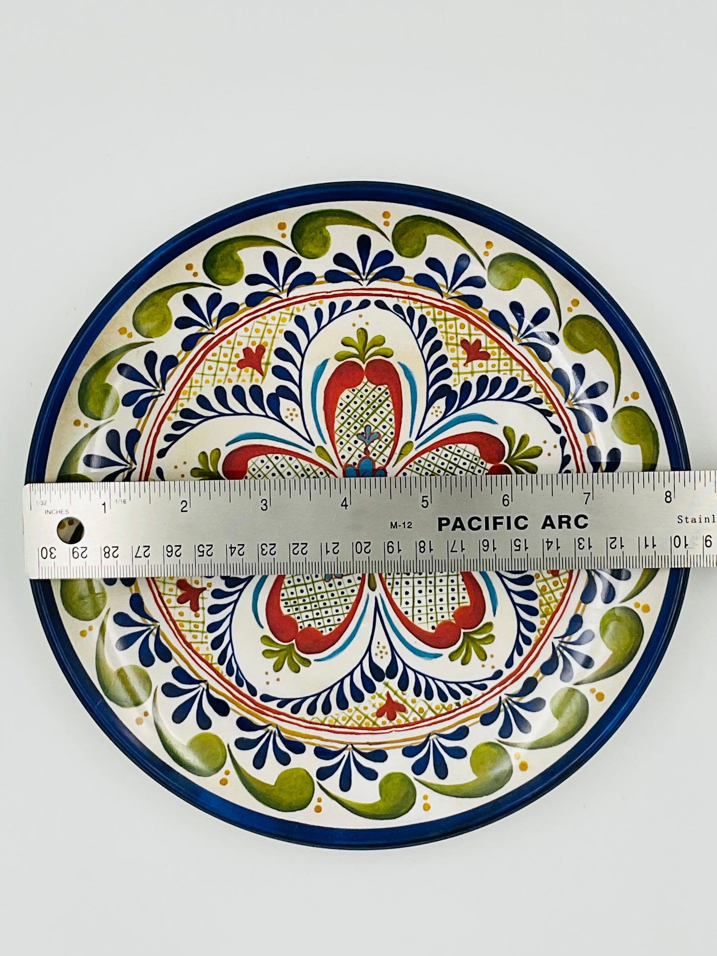 William Sonoma Melamine Outdoor Plates - Set of 4