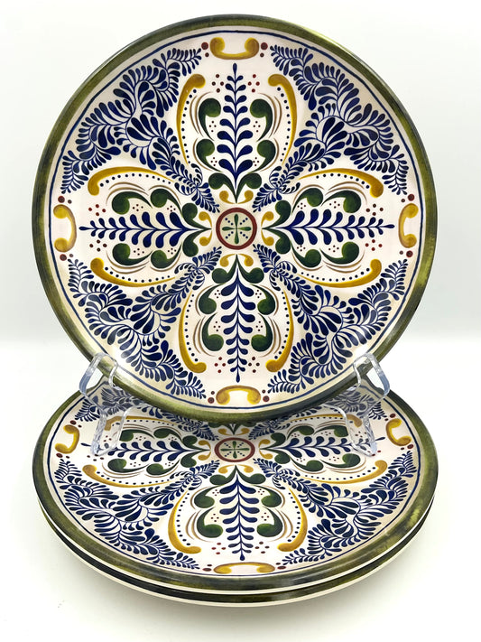 William Sonoma Melamine Outdoor Plates - Set of 3