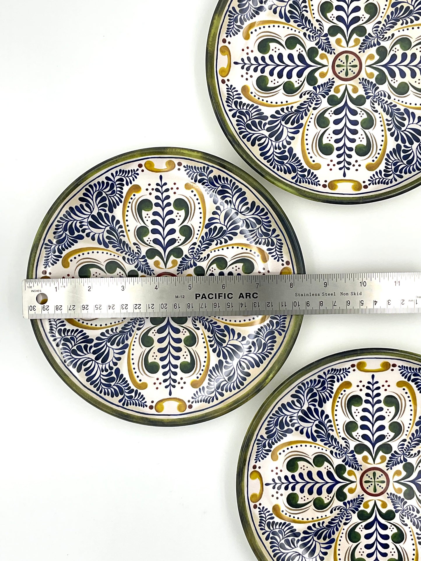William Sonoma Melamine Outdoor Plates - Set of 3