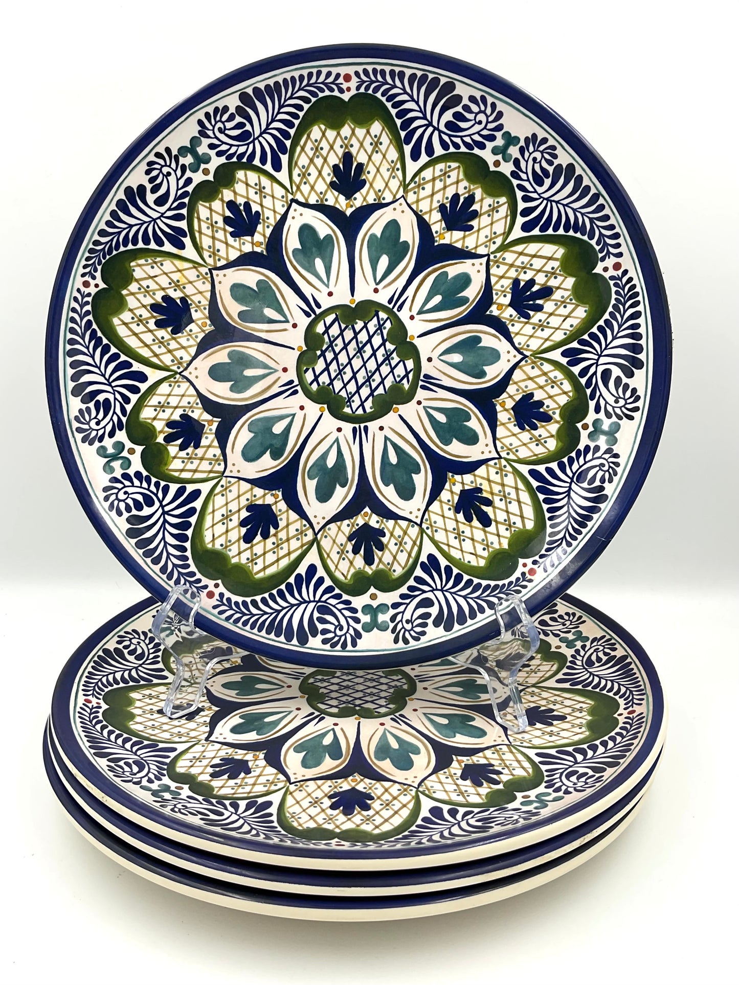 William Sonoma Melamine Outdoor Plates - Set of 4