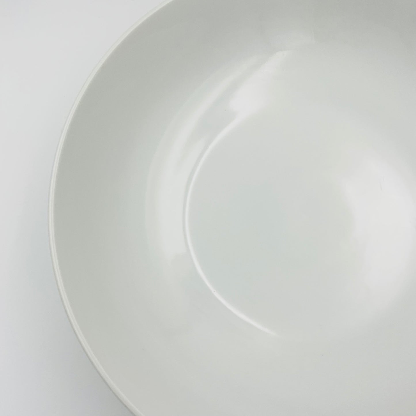 Pottery Barn Great White Large Coupe Serving Bowl - Discontinued