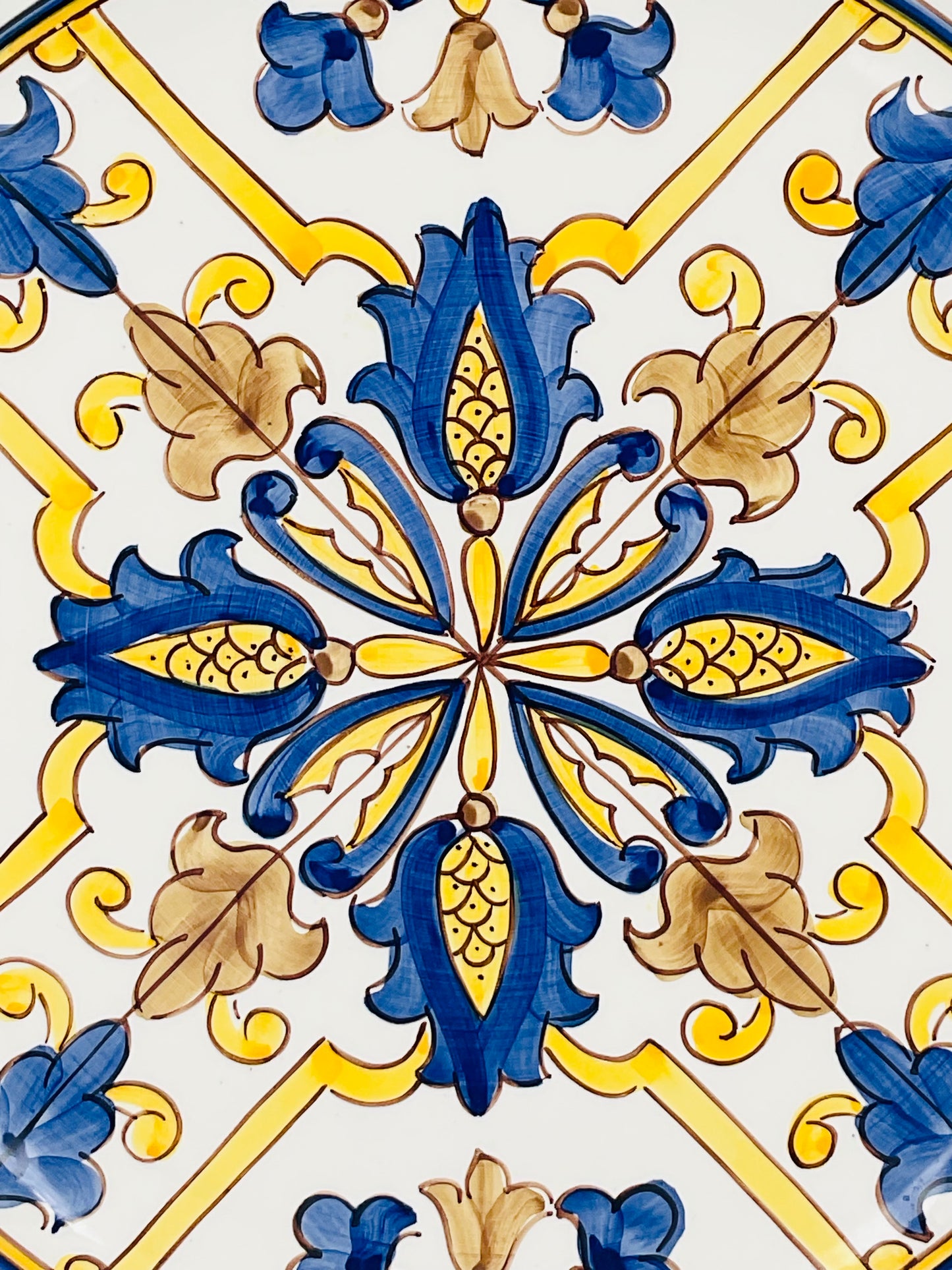 William Sonoma Nazari Hand-Painted Italian Ceramic Serving Bowl