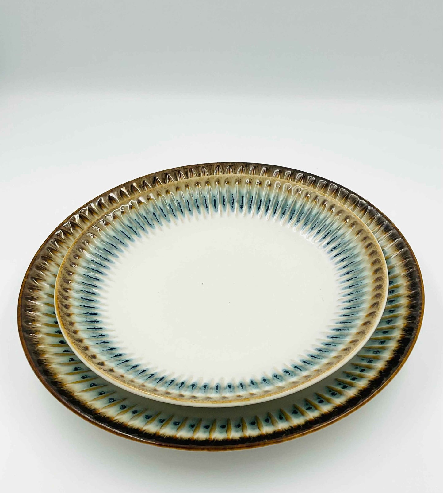 Laurie Gates Stowe Dinner Plates - Set of 2 | Vintage Dinnerware