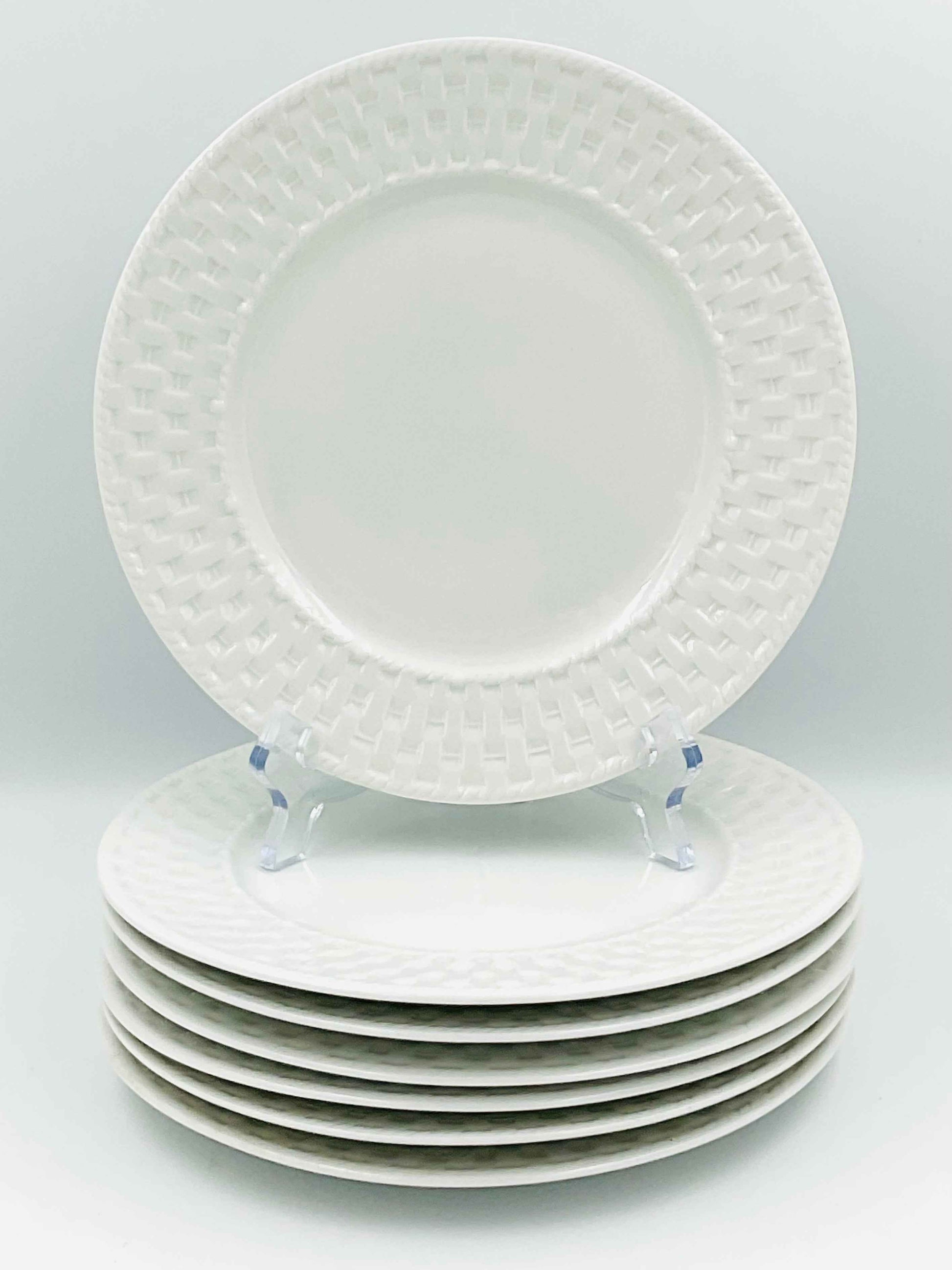Oneida Gourmet Collection Wicker Salad Plates - Set of 7