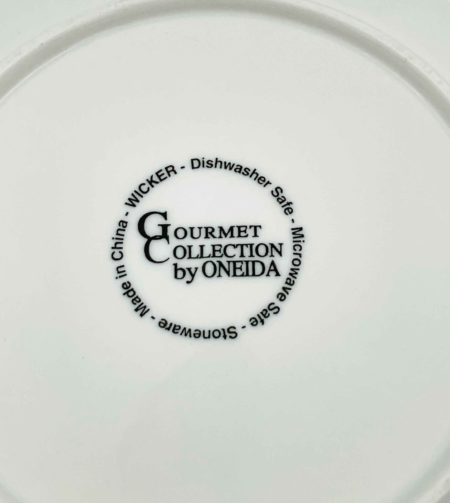 Oneida Gourmet Collection Wicker Salad Plates - Set of 7