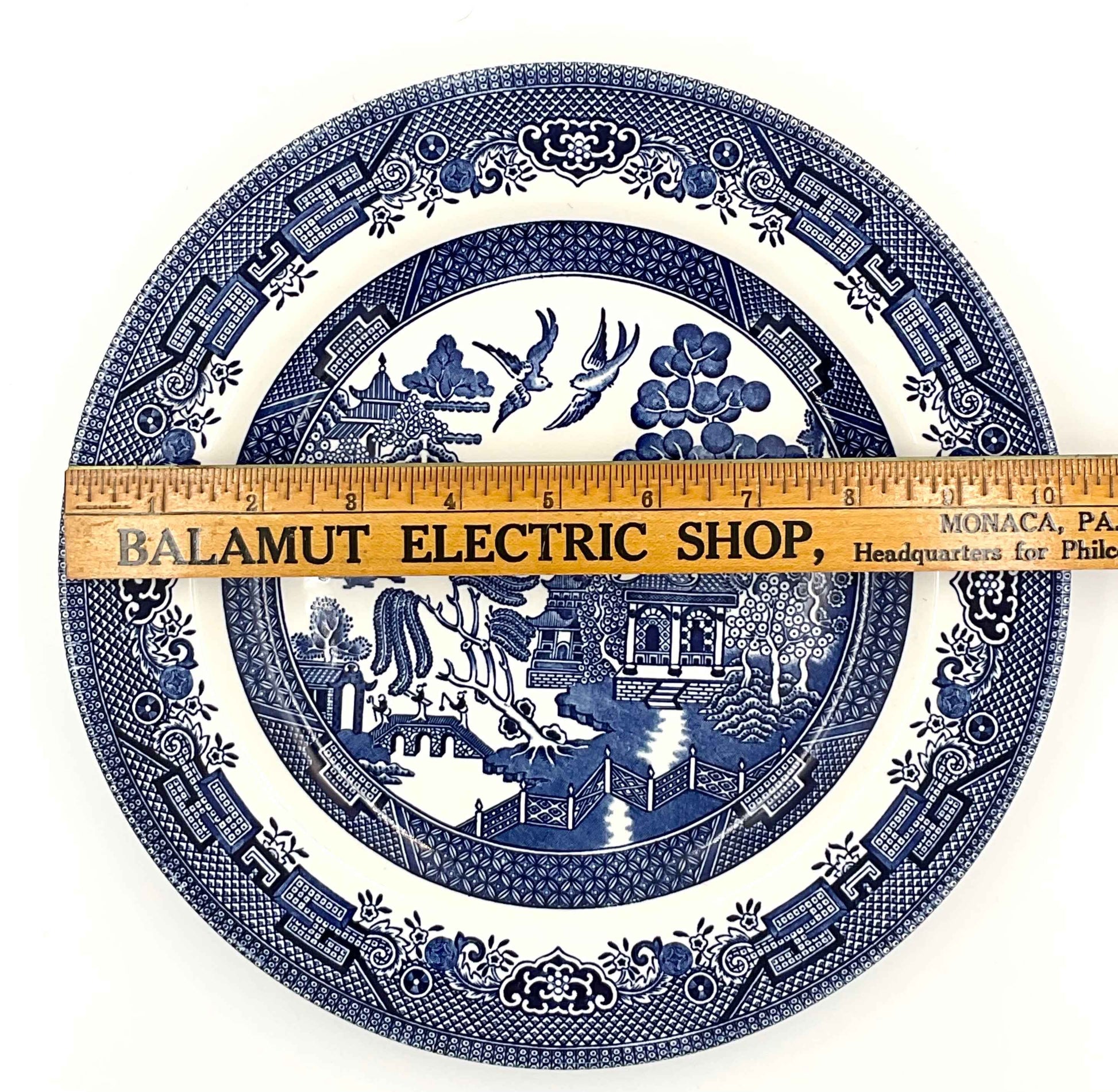 Vintage Churchill Blue Willow Dinner Plate England Transferware