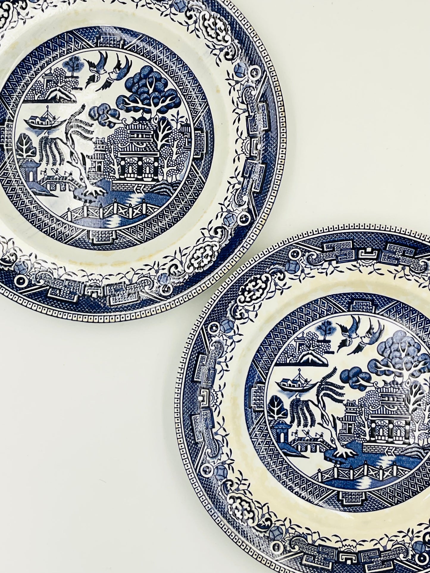 Vintage Washington Old Willow Blue White Transferware Plates Set of 2