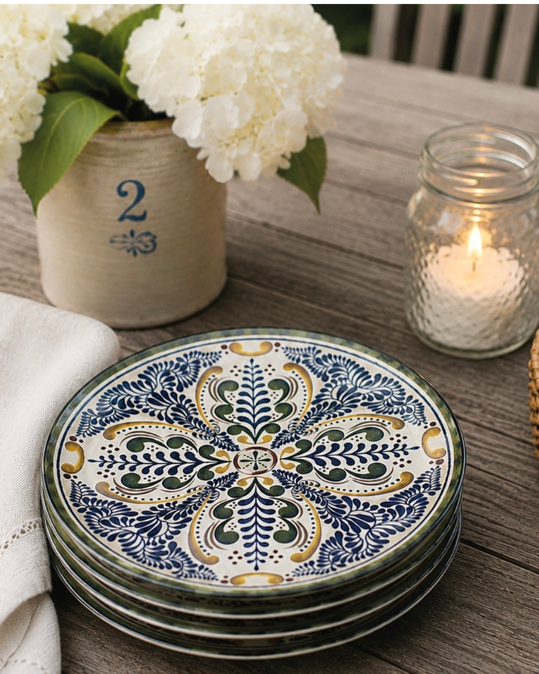 Williams Sonoma Melamine Outdoor Plates - Set of 4
