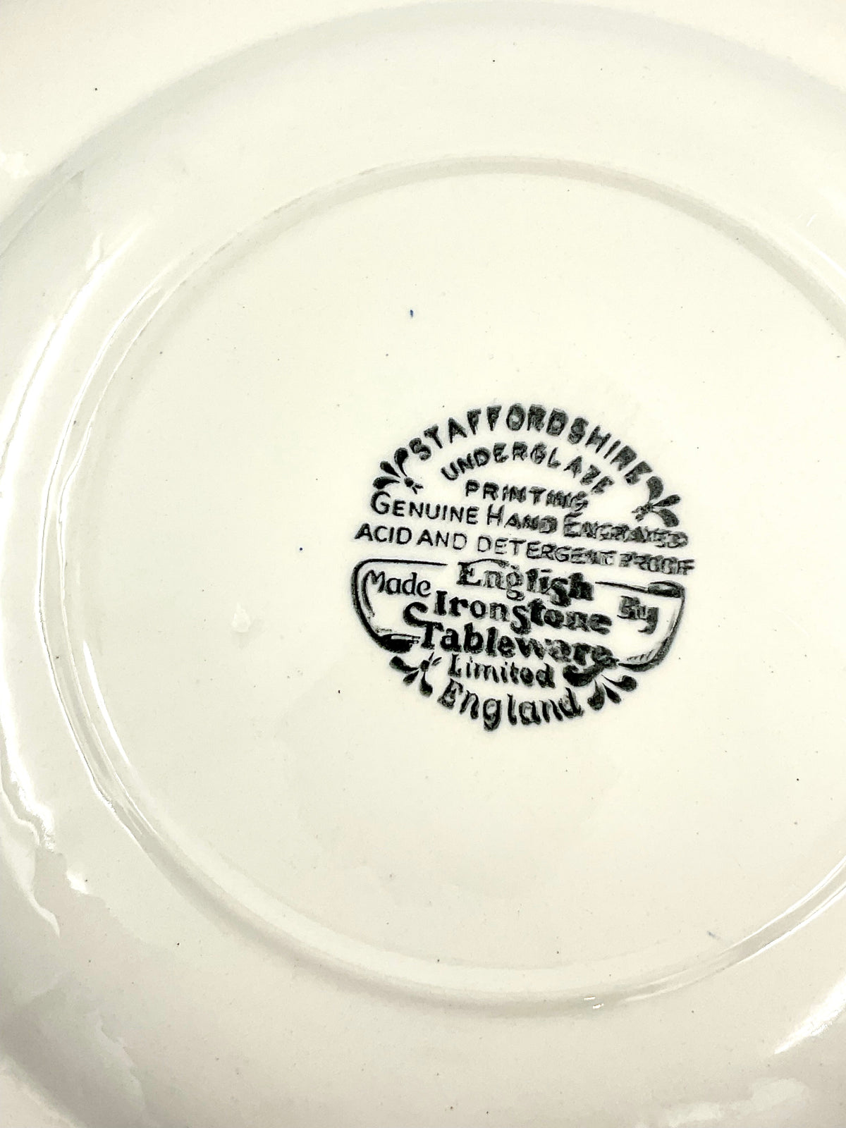 Vintage Staffordshire English Ironstone Blue Willow Plates Set of 4