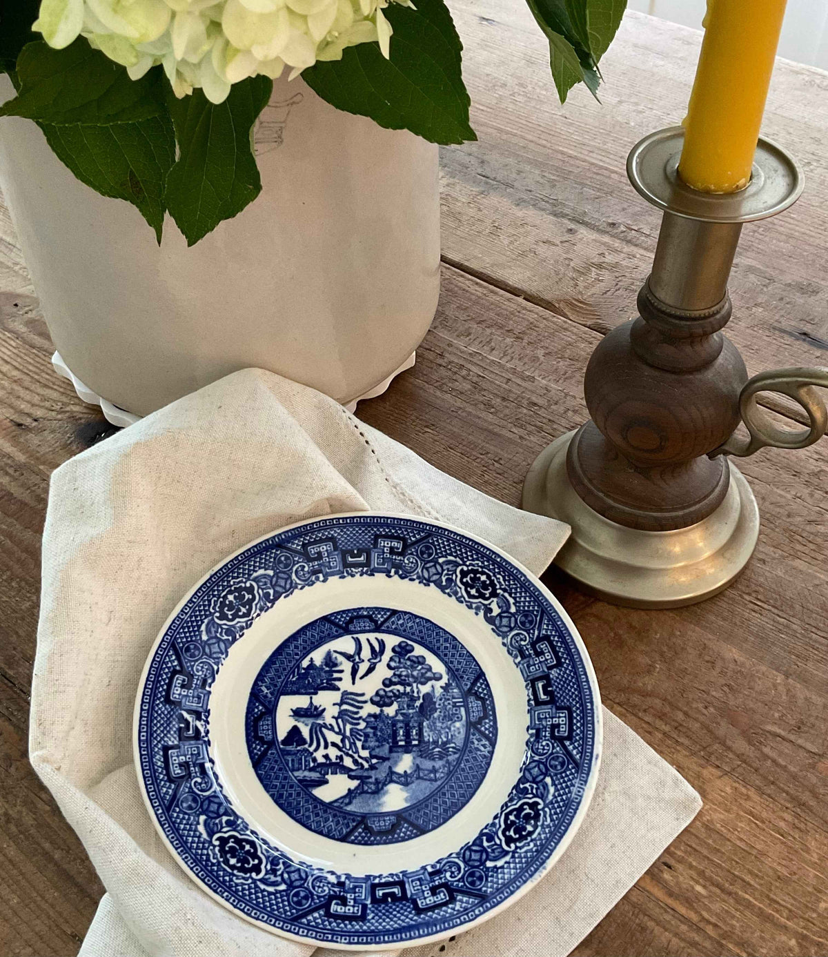Vintage Homer Laughlin Blue Willow Bread Plates 6” – Set of 3