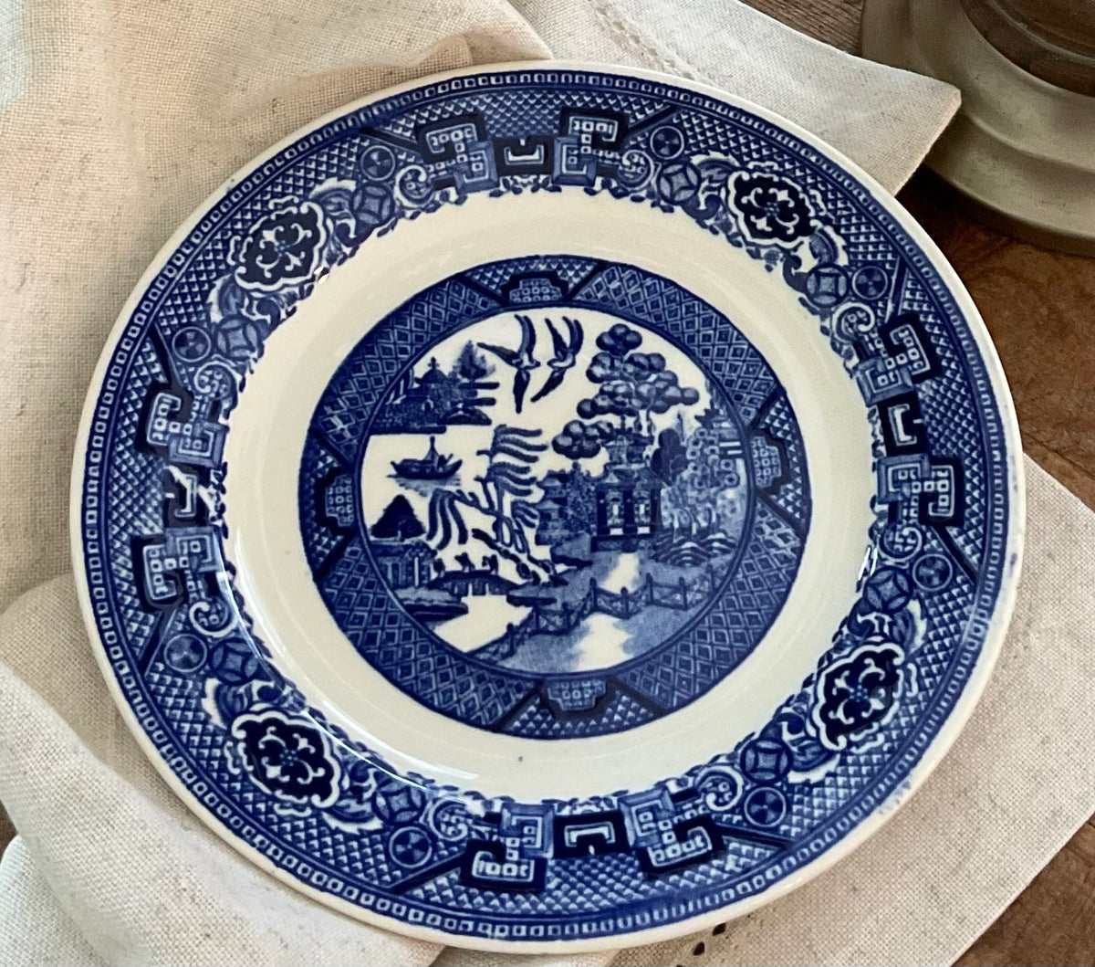 Vintage Homer Laughlin Blue Willow Bread Plates 6” – Set of 3