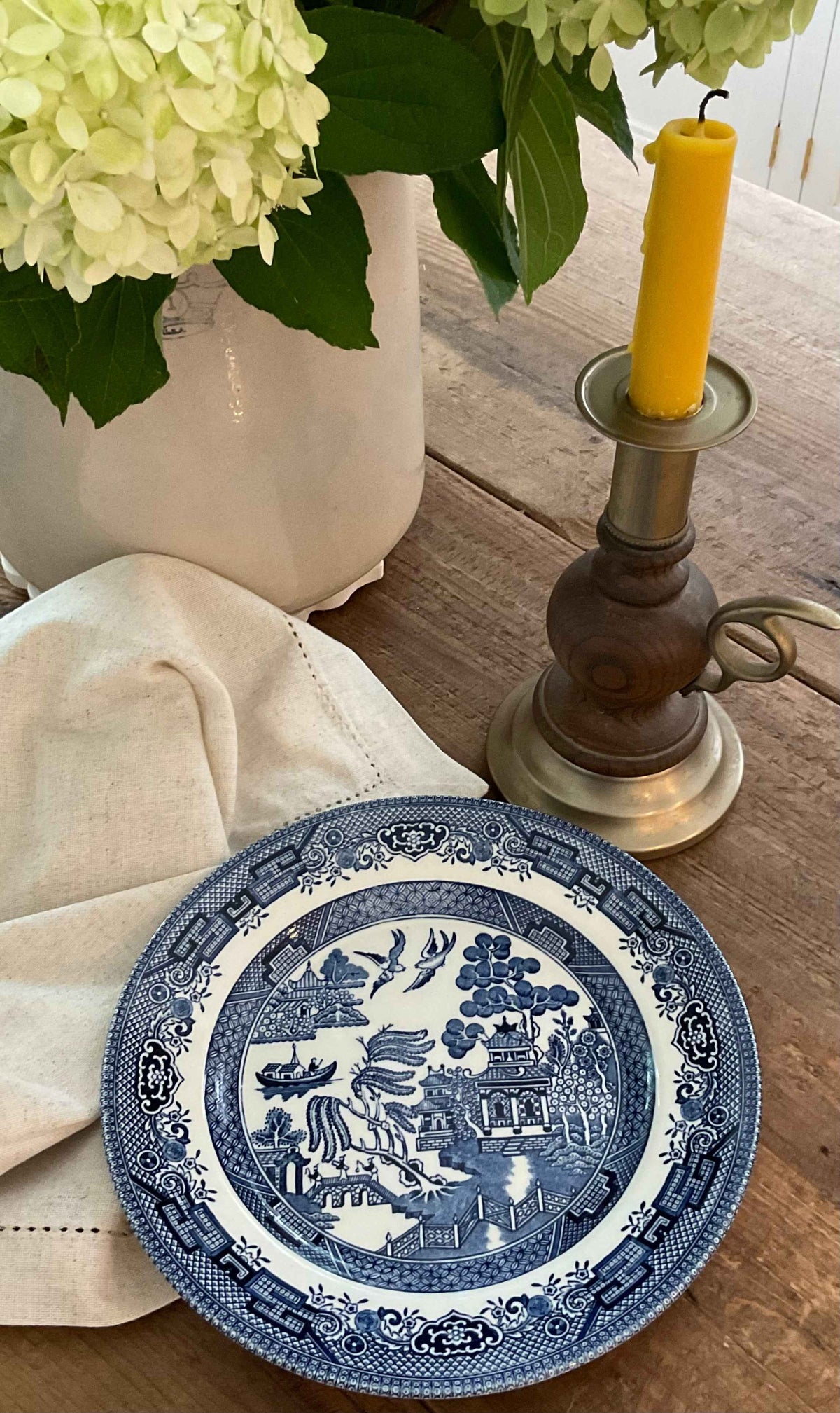 Vintage Johnson Brothers Blue Willow Dinner Plates England – Set of 3