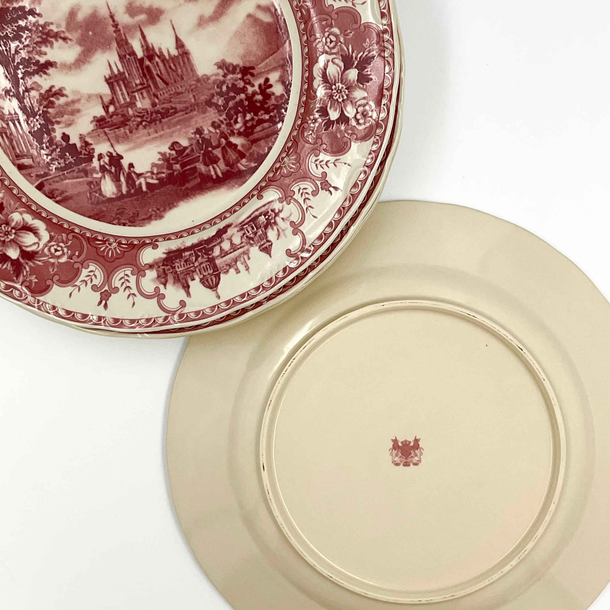 Vintage Antiche Riproduzioni Red Transferware Dinner Plates – Set of 4