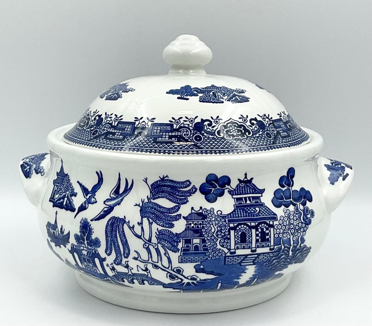 Churchill England Blue Willow Covered Serving Bowl | Lidded Tureen
