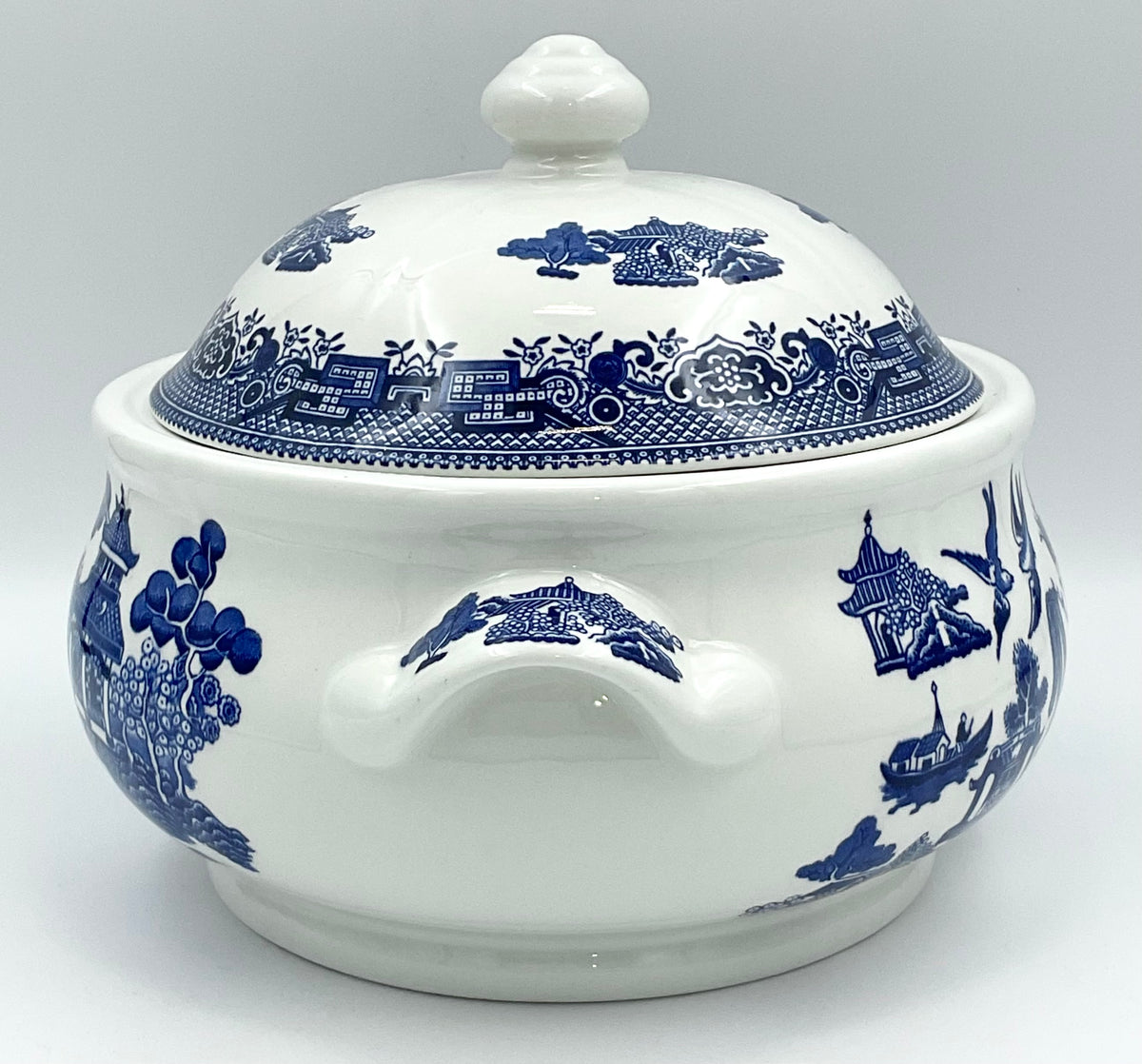 Churchill England Blue Willow Covered Serving Bowl | Lidded Tureen