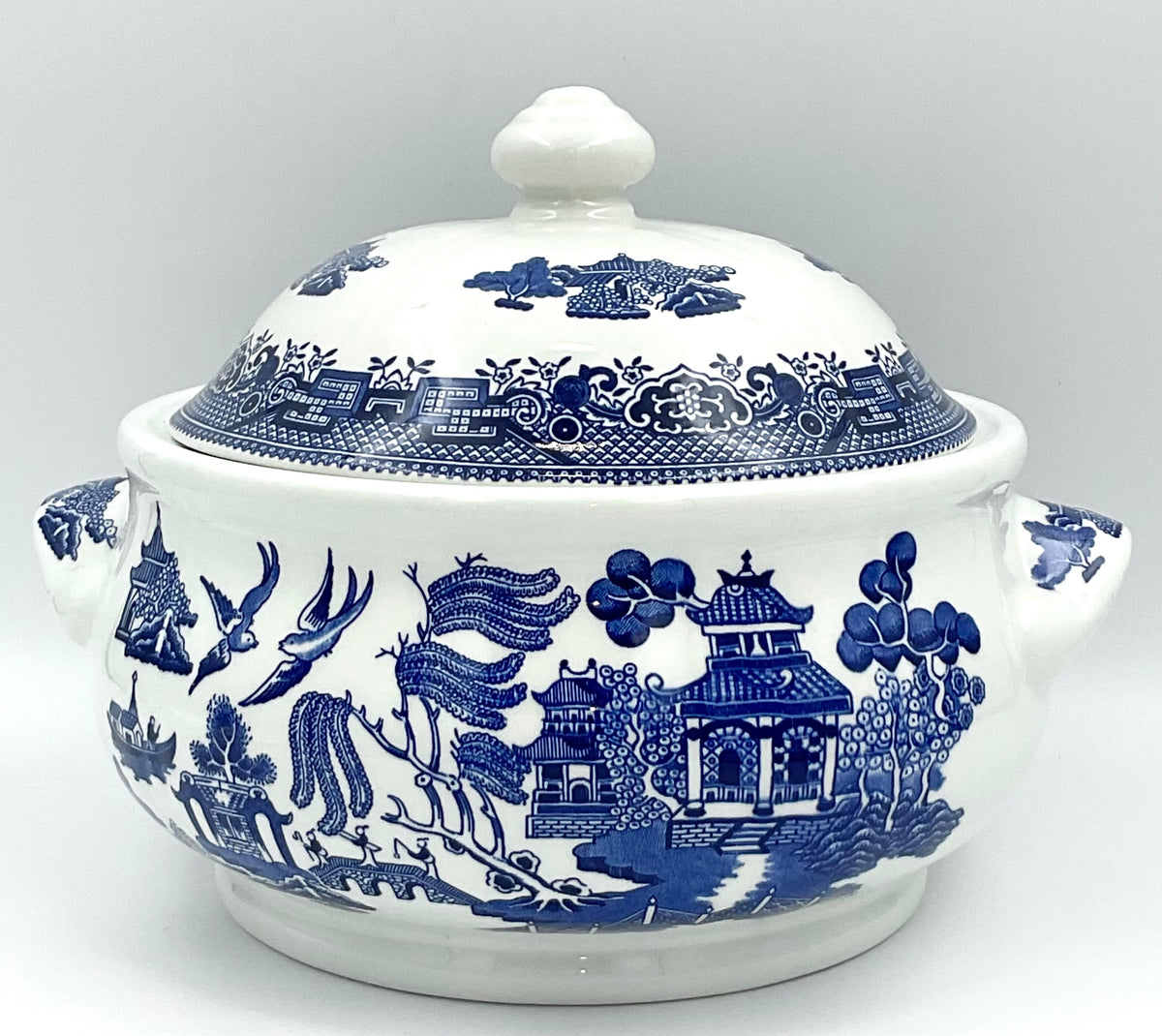 Churchill England Blue Willow Covered Serving Bowl | Lidded Tureen