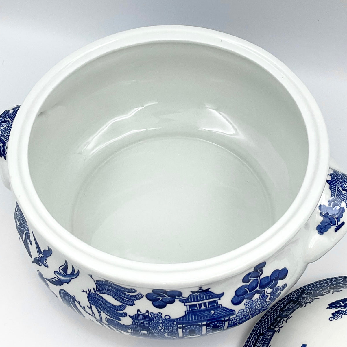 Churchill England Blue Willow Covered Serving Bowl | Lidded Tureen