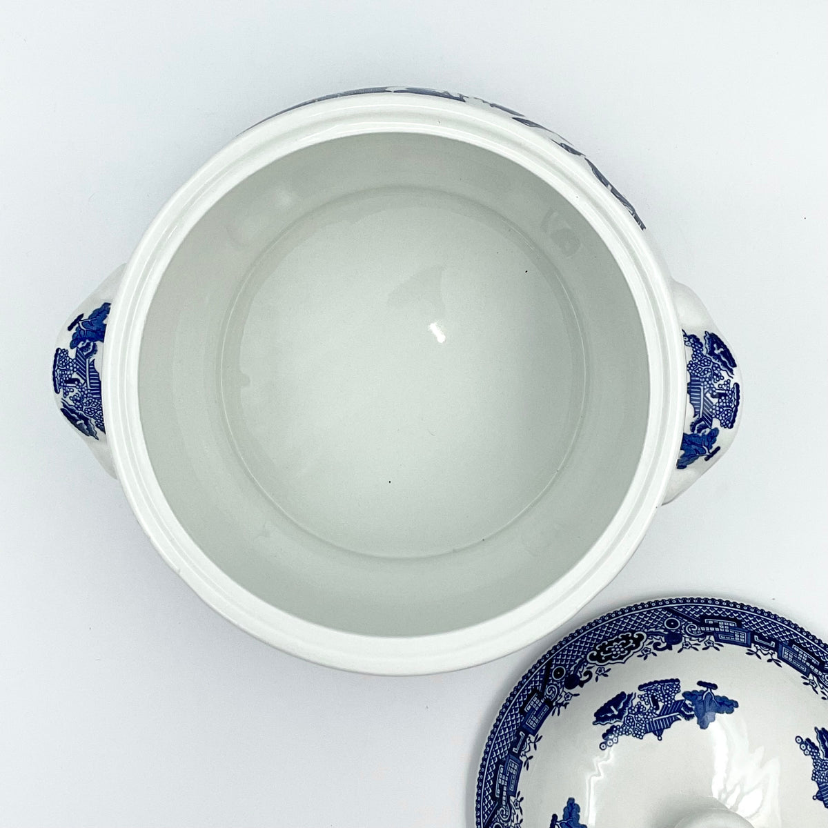 Churchill England Blue Willow Covered Serving Bowl | Lidded Tureen