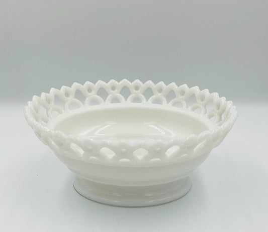 Vintage Westmoreland Milk Glass Lace Edge Bowl